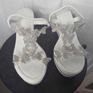 White Butterfly Rhinestone Pearl Women's Sandals
